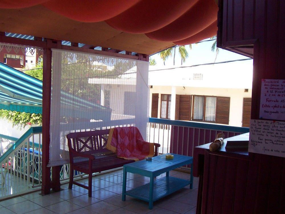 Hotel De La Plage Saint-Gilles-les-Bains Exterior foto